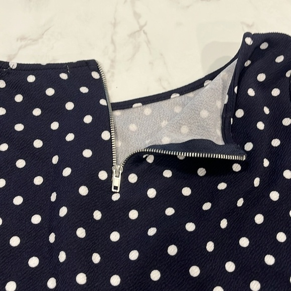 Green Envelope Los Angeles Blouse - Picture 4 of 4